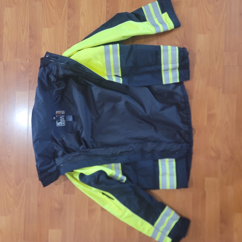 5.11 Tactical Series Jacket - Picture 2 of 5